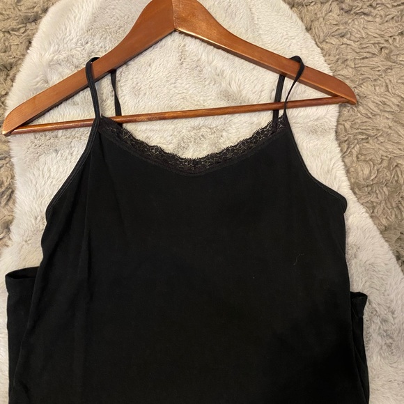 2 shirt bundle. One crop top in brown and one black tank essential. 💕🦋 - Picture 6 of 6